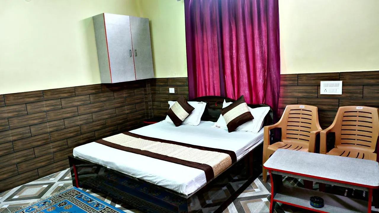 Hotel Moti Mahal,Varanasi 3*, Varanasi
